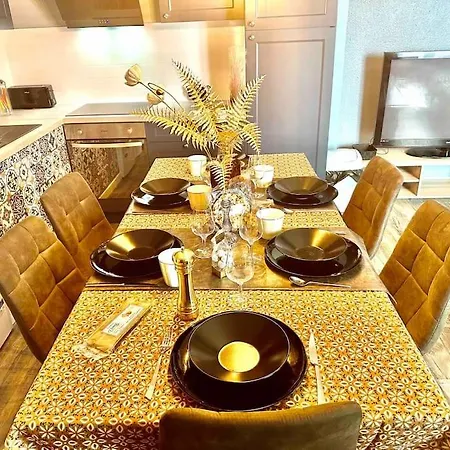 Apartment En Plein Coeur De Le Superbe